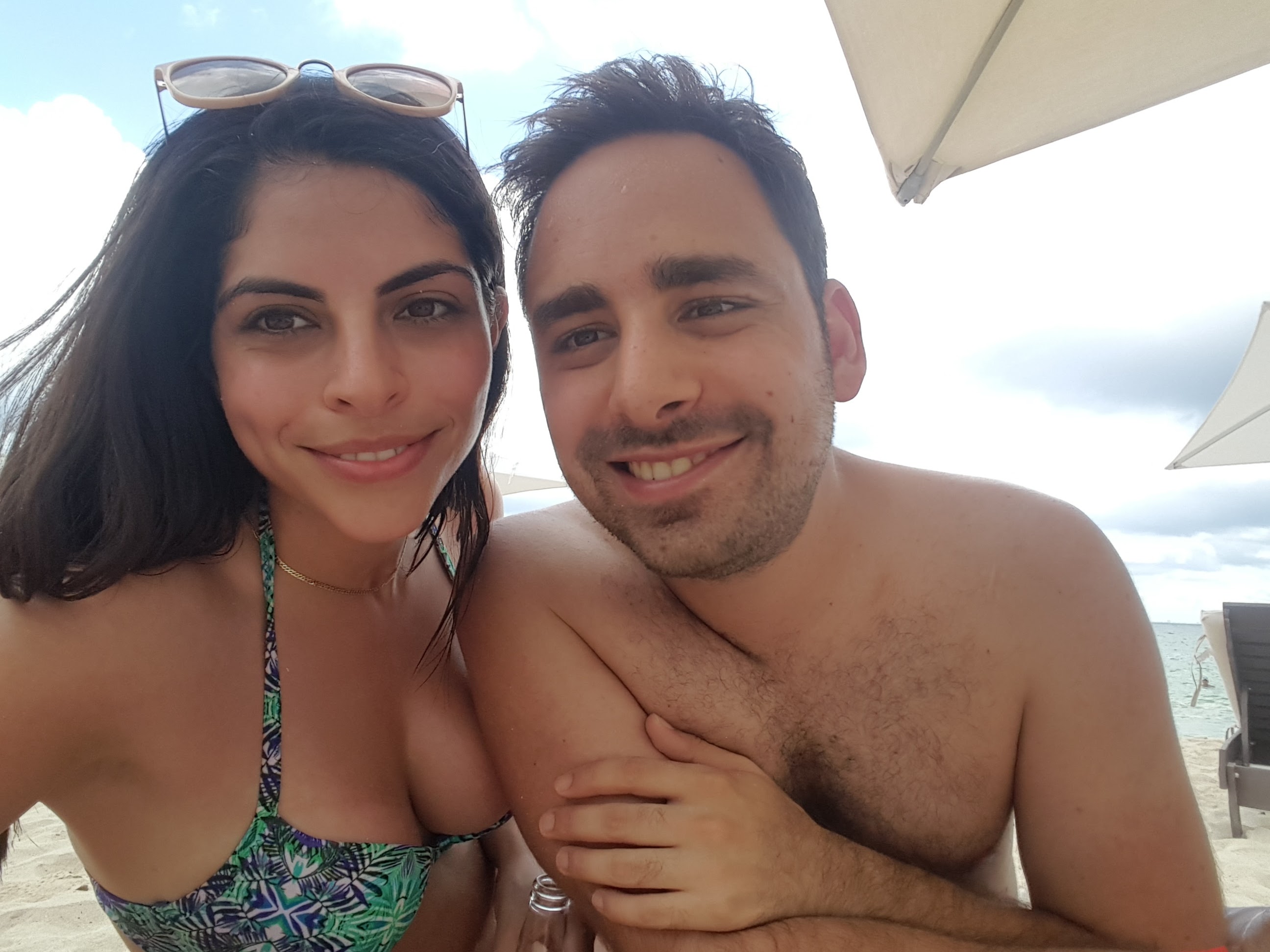 תמונה זוגית בחוף