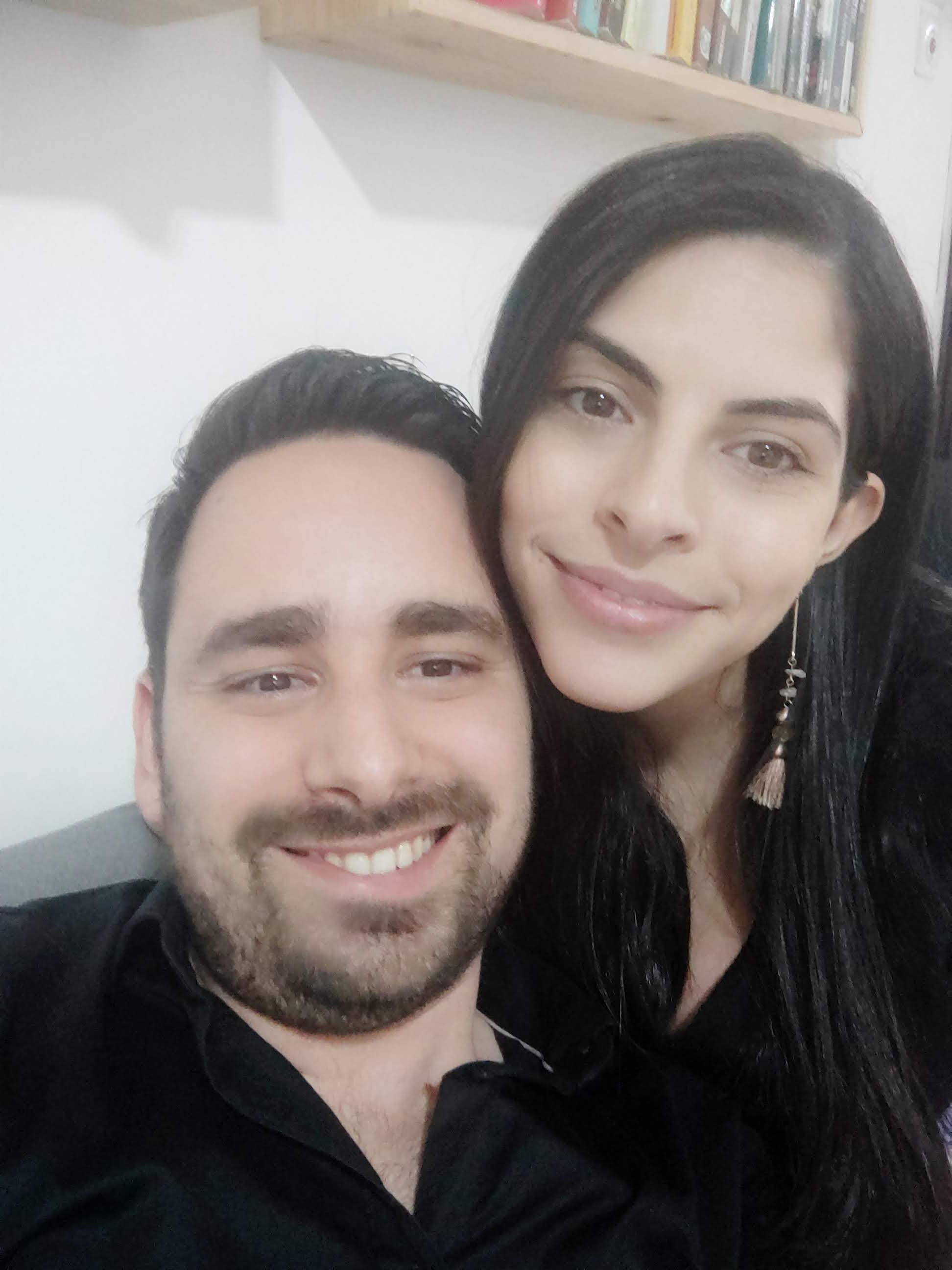 תמונה זוגית בבית